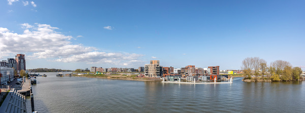 panoramafoto van Stadwerven Noord ligt midden in het water